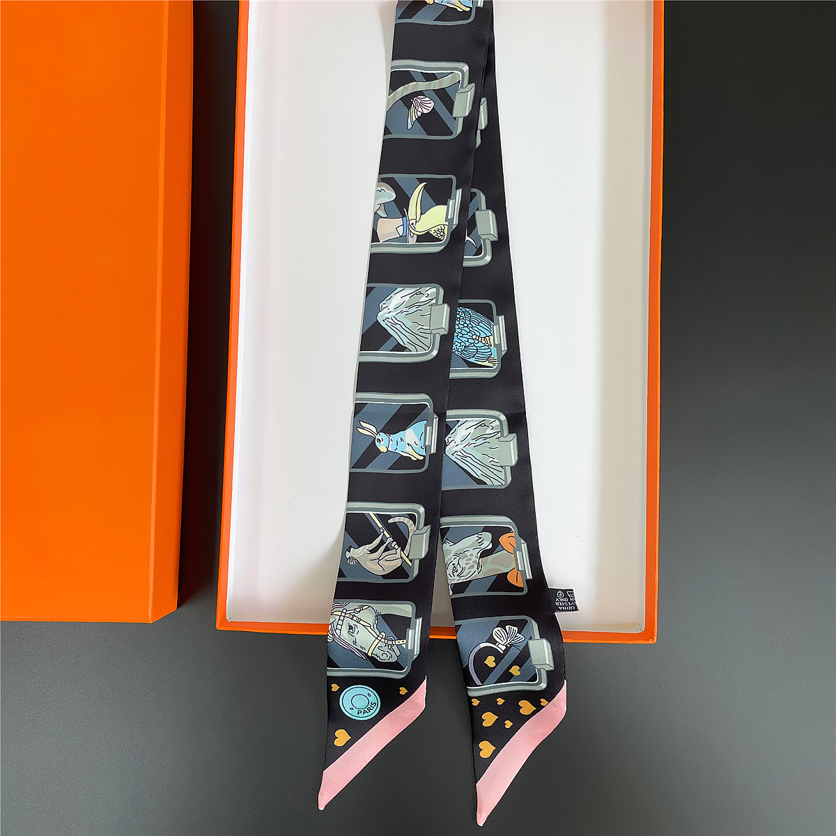 Brand Design Twill 100% Silk S - Scarf Silk Square reseña y precio