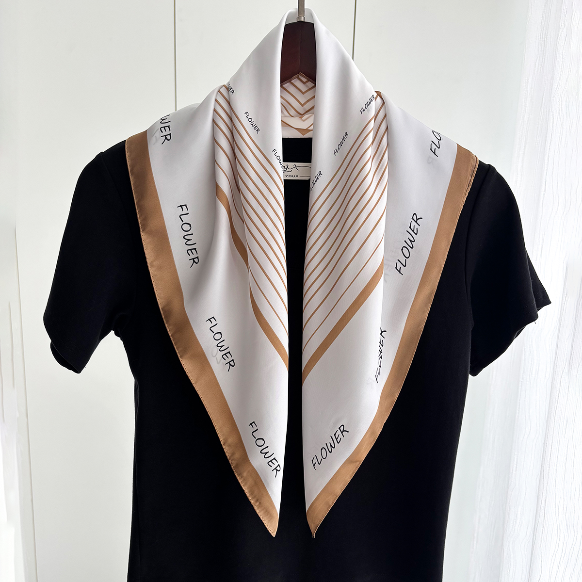 Luxury Print Scarf For Women E - Ascot Neck Scarf reseña y precio