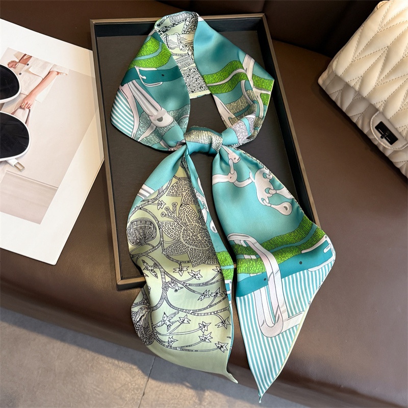 Women's Double-sided Print Sil - Ascot Neck Scarf reseña y precio
